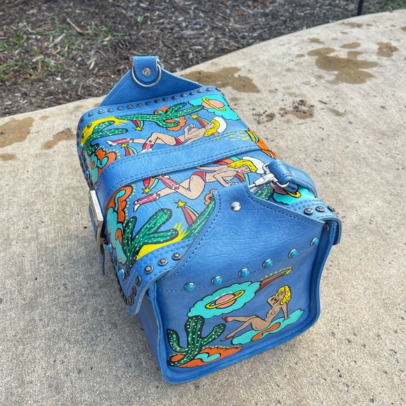 SOLD - Picture 4 of 5